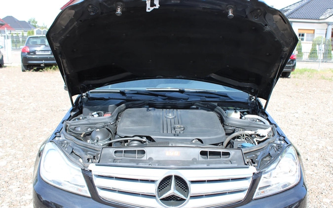 Mercedes-Benz Klasa C cena 42800 przebieg: 215000, rok produkcji 2012 z Sztum małe 667